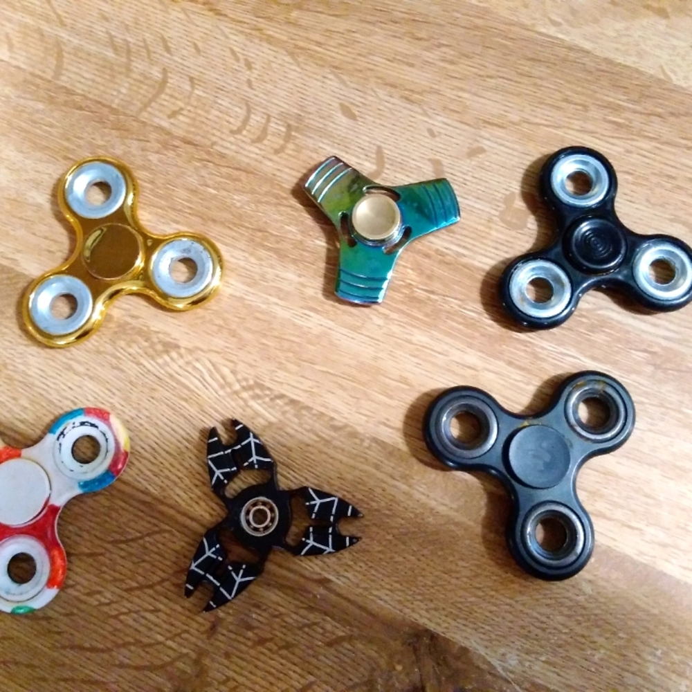 Fidget spinners 6